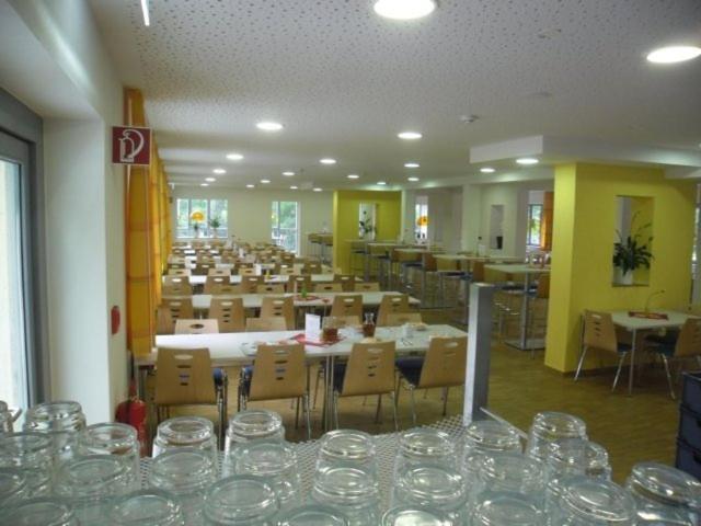 Djh Jugendherberge Mannheim International Экстерьер фото
